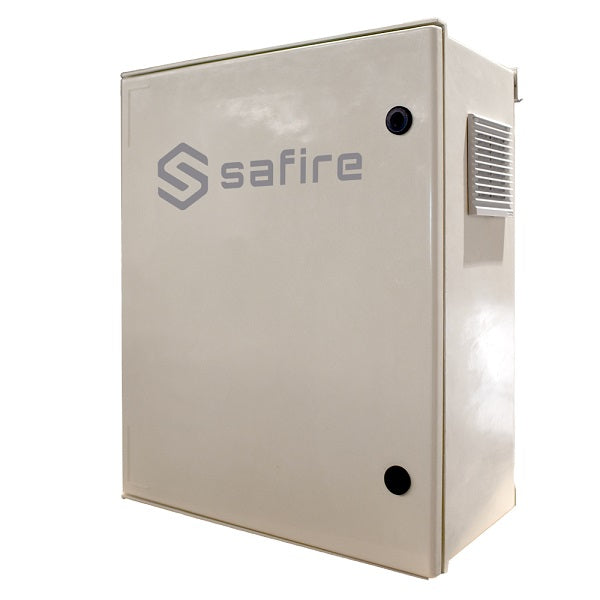 Armadio in poliestere con switch PoE 8 porte IP55