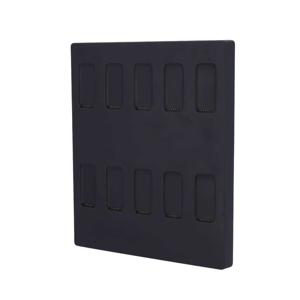 Queclink Ricarica simultaneafino a 10 dispositivi GL30MG - Contatti magnetici per un montaggio rapido